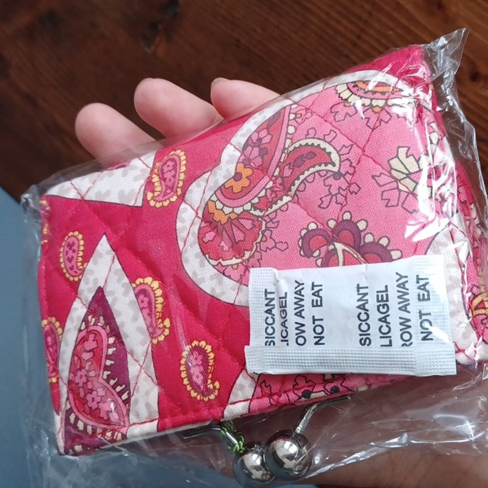 Vera Bradley wallet - Picture 11 of 11